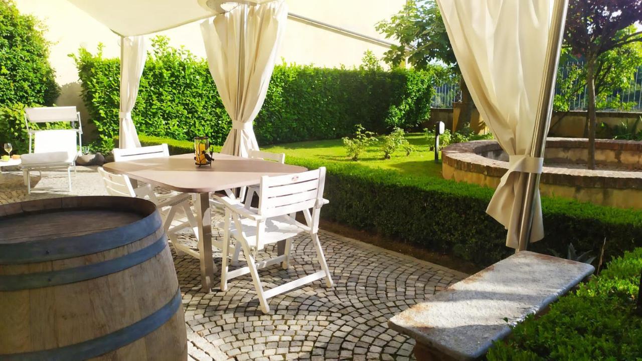 La Morra Suite Exterior photo