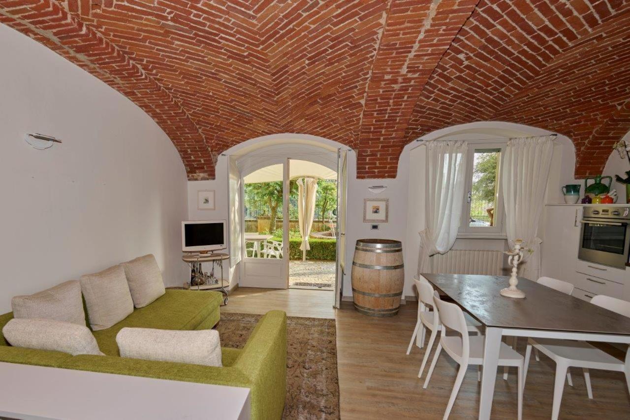 La Morra Suite Exterior photo